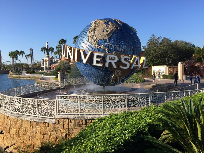 672 Orlando Universal Studios Tourists Stock Photos Free & Royalty