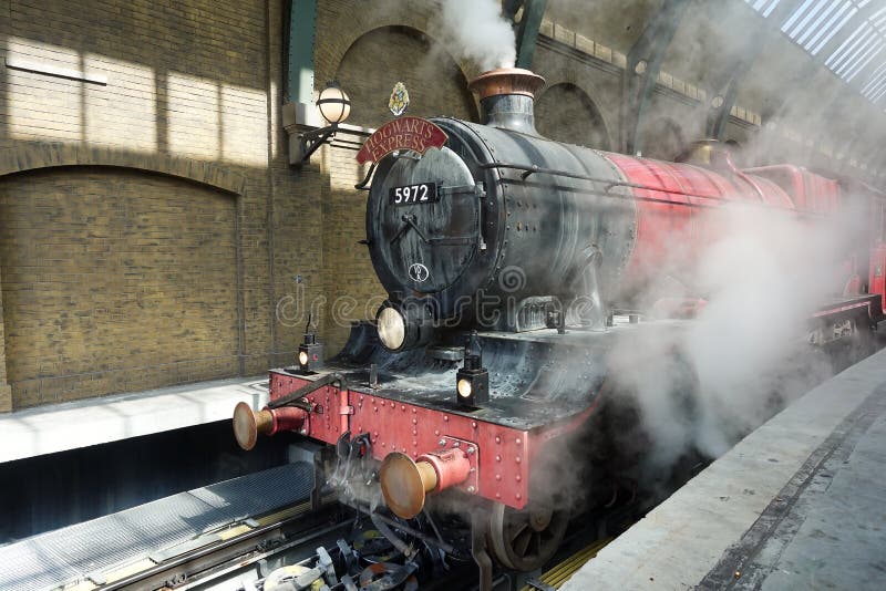 Universal Studios Wizarding värld av Harry Potter Hogwarts Express royaltyfri foto Universal Studios Wizarding värld av Harry Potter Hogwarts Express royaltyfri foto