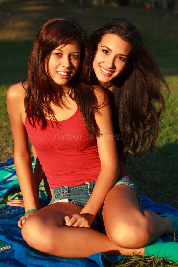 Meninas de Tailândia foto de stock. Imagem de fêmea, povos - 1806628