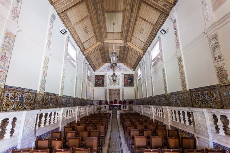 University Evora interior