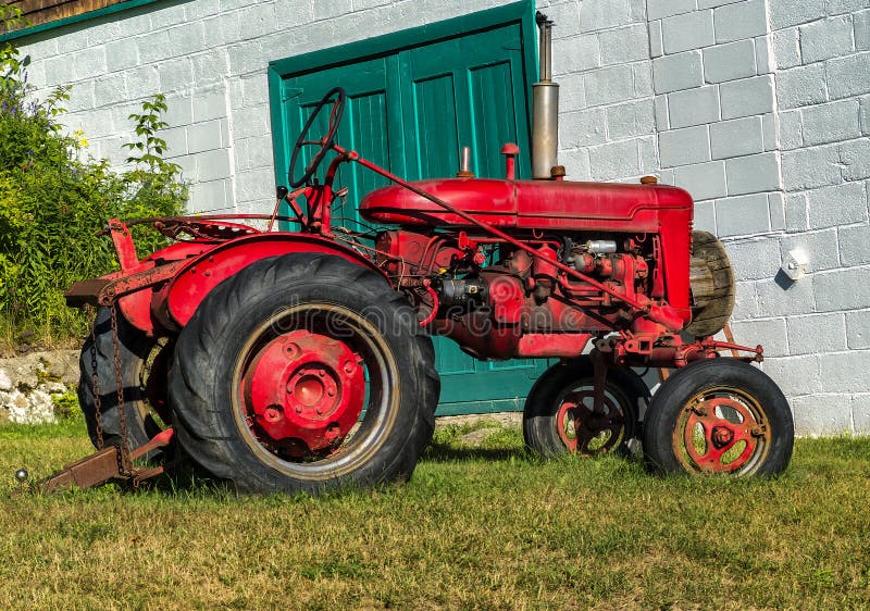 Unknown old tractor