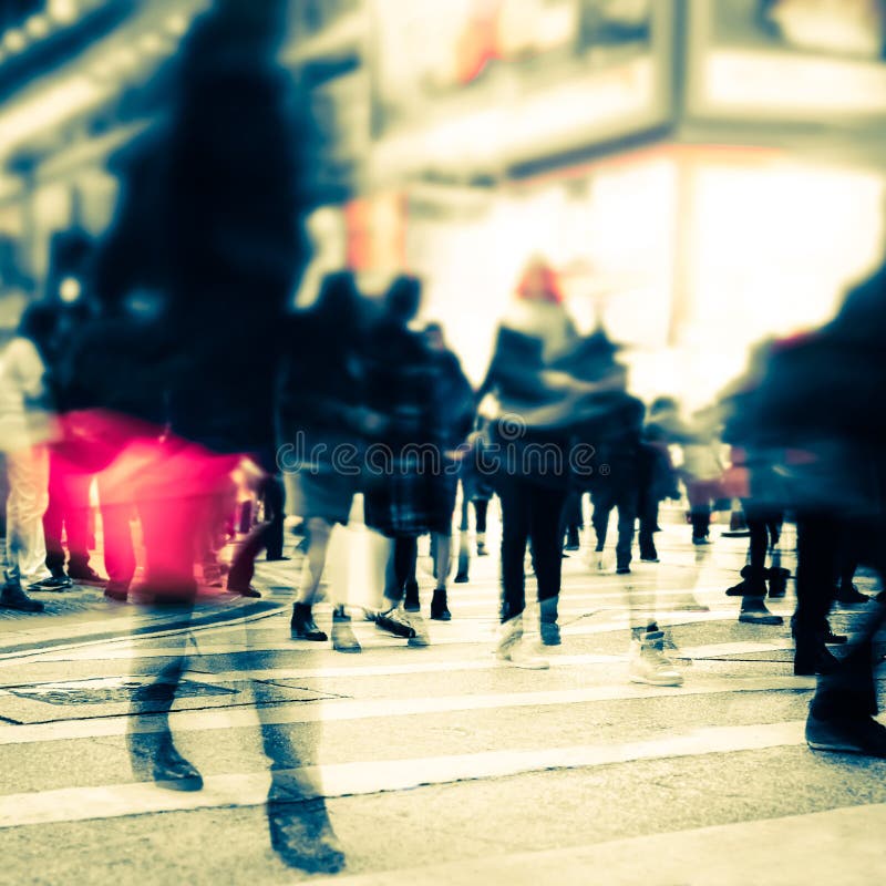 Verschwommenes Bild einer nächtlichen Straßenszene in Hongkong lizenzfreies stockbild