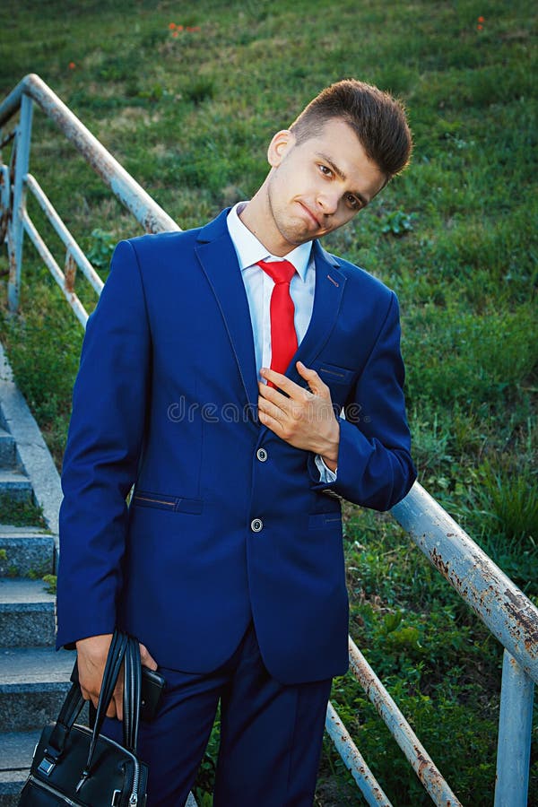 Uomo d'affari triste fotografie stock libere da diritti Uomo d'affari triste fotografie stock libere da diritti