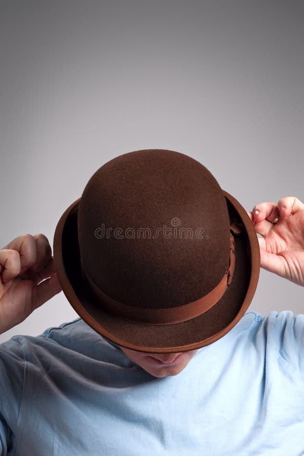 Uomo del cappello di giocatore di bocce immagini stock Uomo del cappello di giocatore di bocce immagini stock
