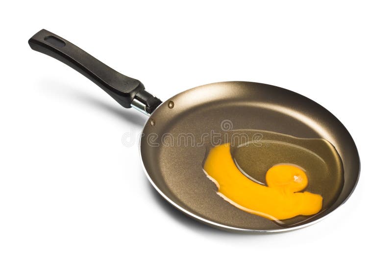 Uovo grezzo sulla vaschetta nera immagine stock Uovo grezzo sulla vaschetta nera immagine stock