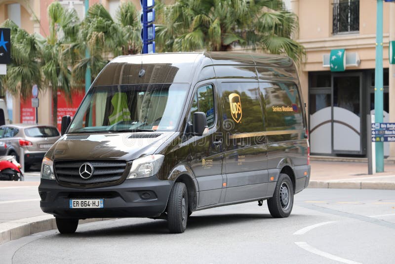 UPS-Lieferwagen stockbilder UPS-Lieferwagen stockbilder
