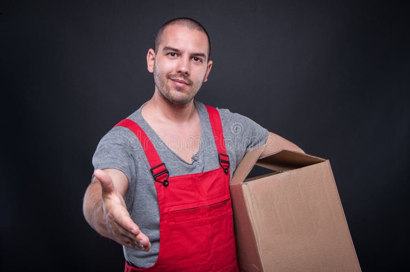 Urheberkerl, der Angeboterschütterung des Kastens handhält lizenzfreies stockfoto Urheberkerl, der Angeboterschütterung des Kastens handhält lizenzfreies stockfoto