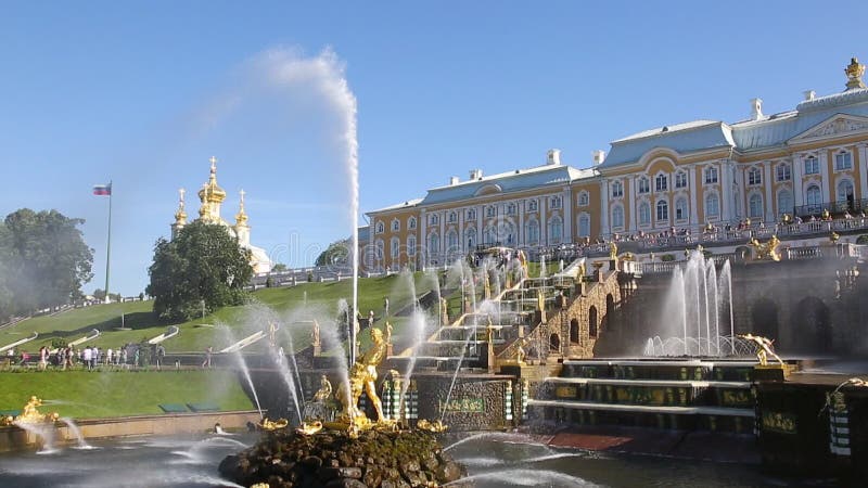 Uroczysta kaskada w Peterhof, Petersburg