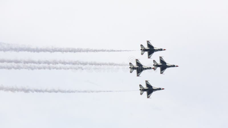 US Air Force Thunderbirds jet planes