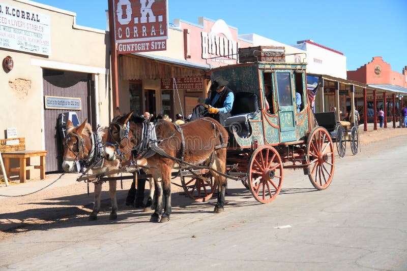 USA, Arizona/Finanzanzeige: Alter Westen - Stagecoach lizenzfreie stockbilder USA, Arizona/Finanzanzeige: Alter Westen - Stagecoach lizenzfreie stockbilder