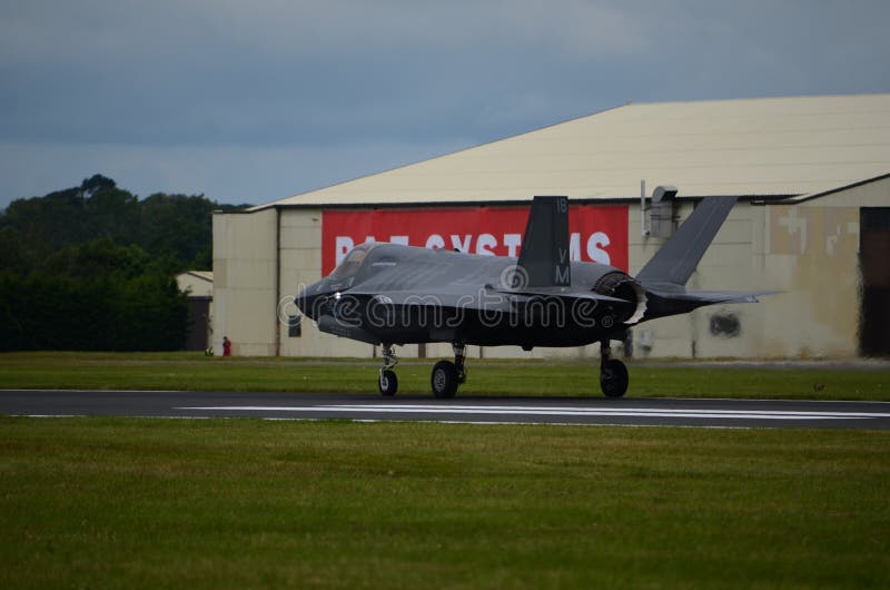Usaf lockheed martin f35 αεροσκάφη με αλεξίπτωτο ii stealth στοκ εικόνα