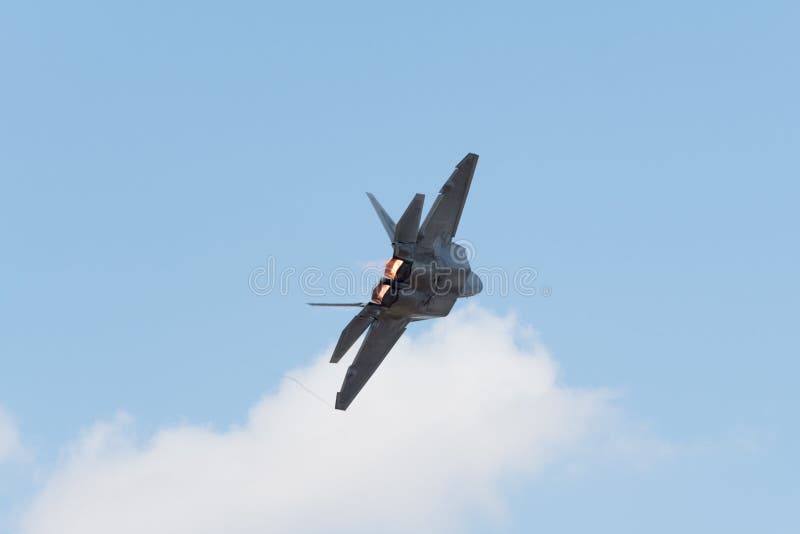 USAF Lockheed Martin φ-22 αρπακτικό πτηνό στοκ φωτογραφία με δικαίωμα ελεύθερης χρήσης USAF Lockheed Martin φ-22 αρπακτικό πτηνό στοκ φωτογραφία με δικαίωμα ελεύθερης χρήσης
