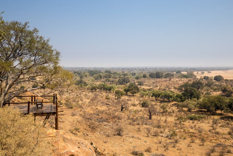 Utkikpunkt i den Mapungubwe nationalparken, Sydafrika royaltyfri bild Utkikpunkt i den Mapungubwe nationalparken, Sydafrika royaltyfri bild