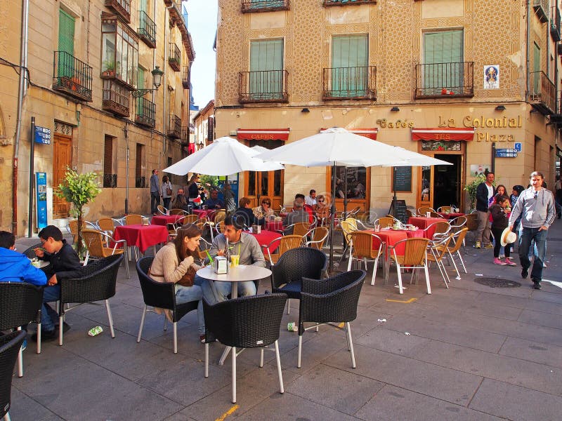 Utomhus- kafé, Spanien royaltyfri foto Utomhus- kafé, Spanien royaltyfri foto