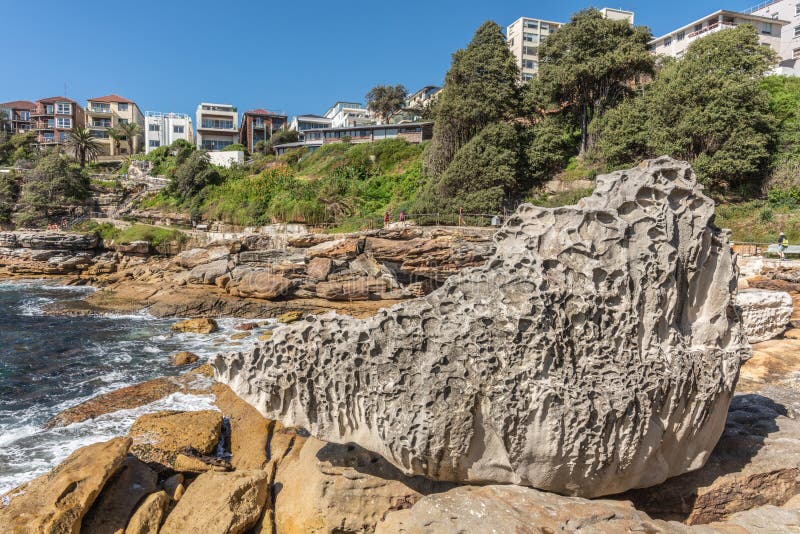 Vagga nära Hunter Park på södra kust av den Bondi stranden, Sydney Australia arkivbild Vagga nära Hunter Park på södra kust av den Bondi stranden, Sydney Australia arkivbild