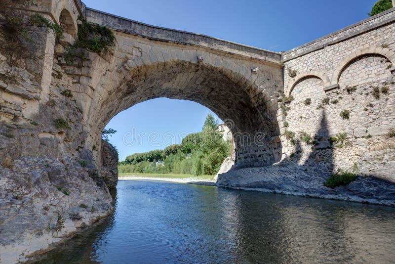 Vaison-La-lattuga romana - Valchiusa - Provenza - Francia fotografia stock libera da diritti Vaison-La-lattuga romana - Valchiusa - Provenza - Francia fotografia stock libera da diritti