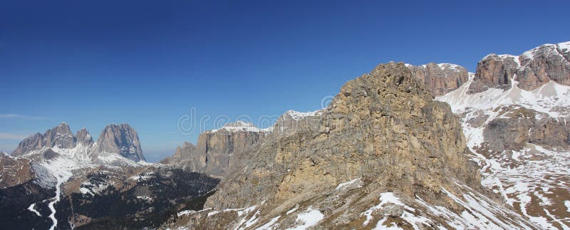 Val Di Fassa stock image. Image of midday, alto, polarized - 25324405