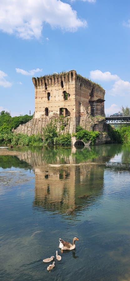 Valeggio sul mincio: the bridge