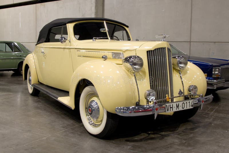 Valencia Classic Car Show editorial image. Image of yellow 16680940