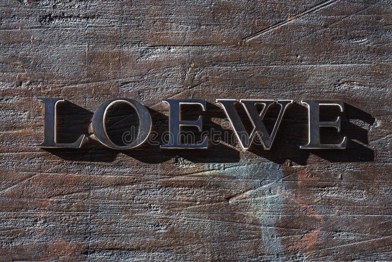Loewe Logo PNG vector in SVG, PDF, AI, CDR format
