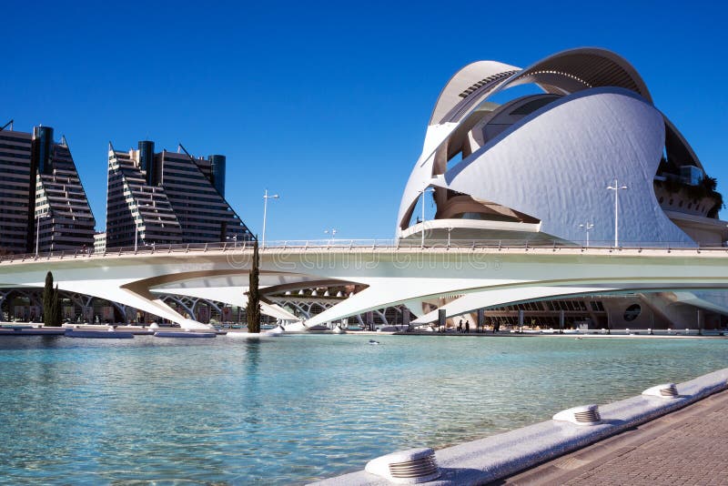 Valencia, Spanje, december 2019 De bouw van het El Palau de les Arts Reina Sofia, opera-huis in Valencia, Spanje, op een zonnige stock foto's Valencia, Spanje, december 2019 De bouw van het El Palau de les Arts Reina Sofia, opera-huis in Valencia, Spanje, op een zonnige stock foto's