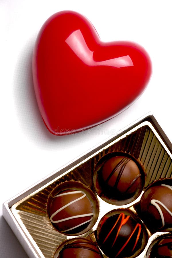 Červené srdce a kabica z čokoláda cukrík, z.