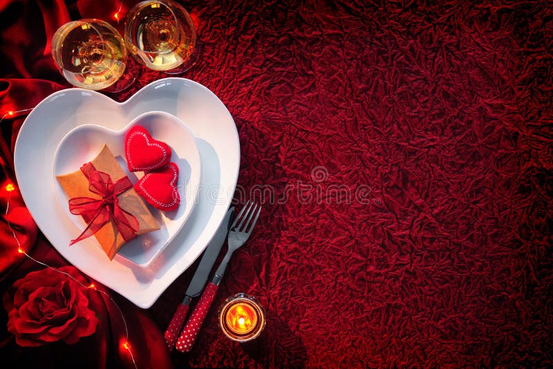 Để tạo không khí lãng mạn và đặc biệt cho bữa tiệc Valentine của mình, cùng tham khảo thực đơn Valentine đầy ấn tượng của chúng tôi. Những hình ảnh này sẽ giúp bạn lựa chọn được những món ăn phù hợp và độc đáo cho ngày lễ tình yêu.