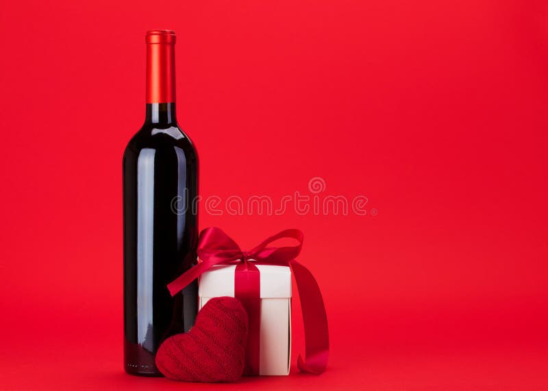 693 Template Wine Gift Box Stock Photos Free & RoyaltyFree Stock