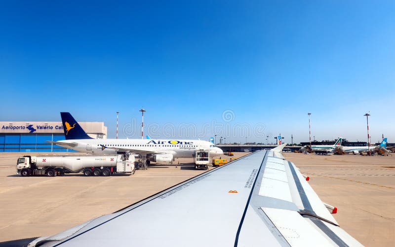 Valerio Catullo Airport - Verona Italy stock afbeeldingen Valerio Catullo Airport - Verona Italy stock afbeeldingen