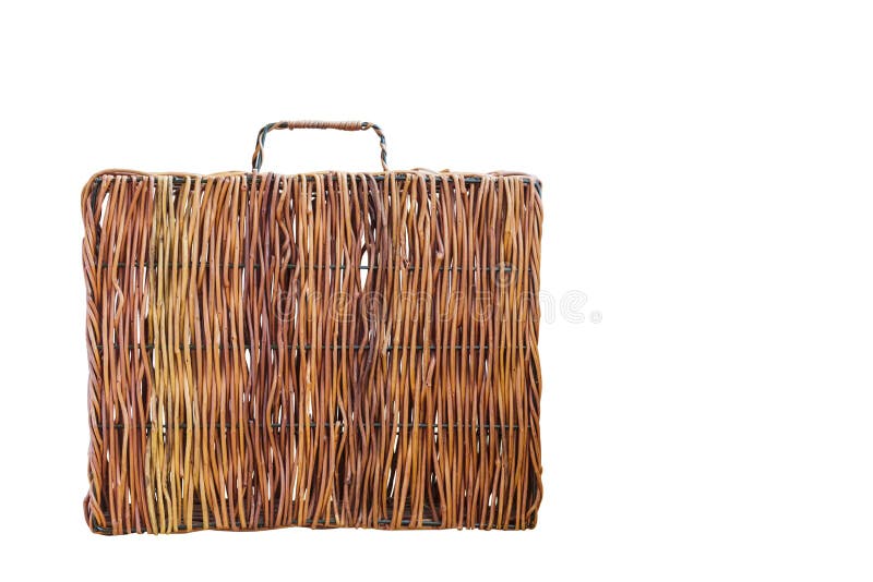 Valigia marrone isolata del rattan su bianco fotografie stock libere da diritti