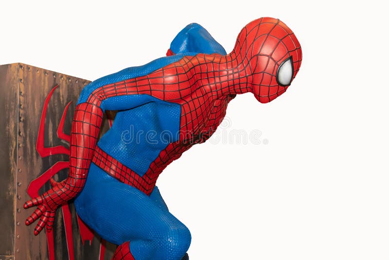 Mô hình Spider-Man ngồi xuống đang làm cho chiếc bàn của bạn trở nên thú vị và đầy tính sáng tạo. Bạn sẽ không thể rời mắt khỏi chiếc mô hình này khi nó vẫy chào bạn từ góc độ khác nhau. Hãy xem qua hình ảnh và cảm nhận sự tuyệt vời của chiếc mô hình Spider-Man này!