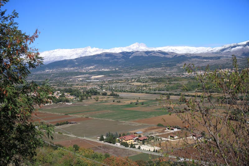 Valle dell Aterno, Abruzzo, Italië royalty-vrije stock foto's Valle dell Aterno, Abruzzo, Italië royalty-vrije stock foto's