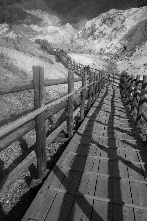 Vallée d'enfer de Jigokudani dans Noboribetsu, Hokkaido, Japon images stock Vallée d'enfer de Jigokudani dans Noboribetsu, Hokkaido, Japon images stock