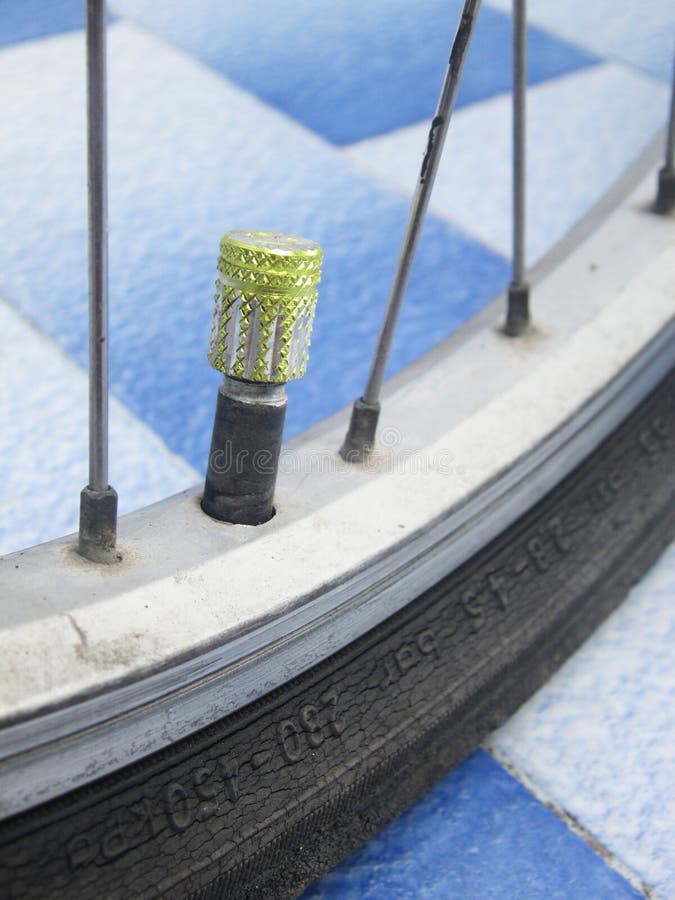 bicycle wheel valve