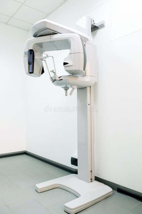 Van de de apparaten tandziekenwagen van r?ntgenstraaltanden van het de kliniekmateriaal van de het hulpmiddel wit foto het beeldr stock afbeeldingen Van de de apparaten tandziekenwagen van r?ntgenstraaltanden van het de kliniekmateriaal van de het hulpmiddel wit foto het beeldr stock afbeeldingen