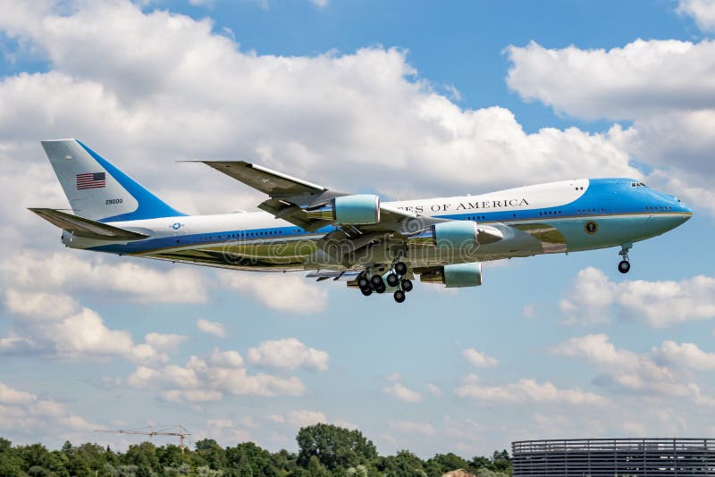 Van de de Luchtmachtusaf Boeing 747-200 van Verenigde Staten het vliegtuig van de het Air Force One 92-9000 passagier vc-25A met royalty-vrije stock foto Van de de Luchtmachtusaf Boeing 747-200 van Verenigde Staten het vliegtuig van de het Air Force One 92-9000 passagier vc-25A met royalty-vrije stock foto