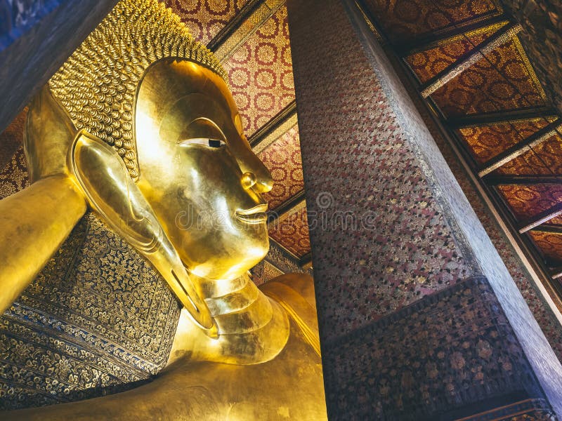 Van het standbeeldbangkok van Wat Pho Sleeping Boedha het gouden toerisme van het Oriëntatiepuntthailand stock afbeeldingen Van het standbeeldbangkok van Wat Pho Sleeping Boedha het gouden toerisme van het Oriëntatiepuntthailand stock afbeeldingen