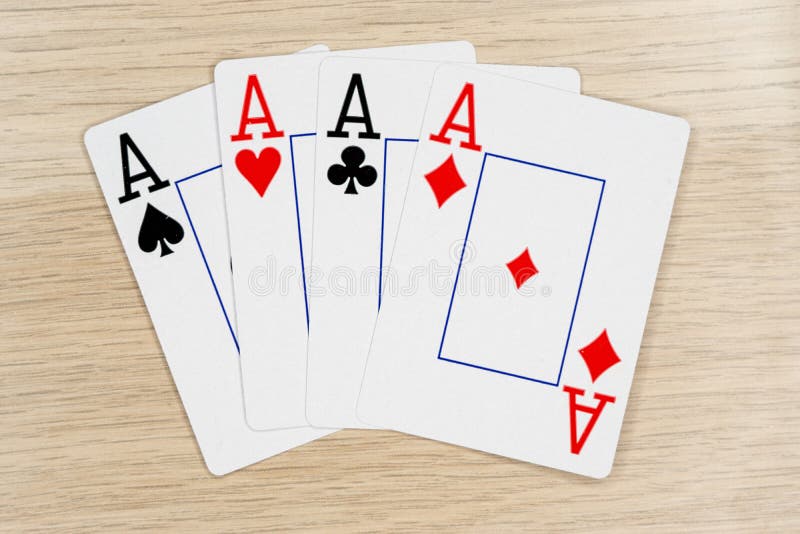 4 van vriendelijke azen - casino het spelen pookkaarten royalty-vrije stock foto's 4 van vriendelijke azen - casino het spelen pookkaarten royalty-vrije stock foto's