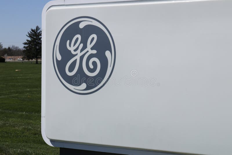 Vandalia - Około Kwiecień 2018: General Electric lotnictwa łatwość GE lotnictwo jest dostawcą GE90 i skoku Dżetowi silniki II zdjęcie stock Vandalia - Około Kwiecień 2018: General Electric lotnictwa łatwość GE lotnictwo jest dostawcą GE90 i skoku Dżetowi silniki II zdjęcie stock