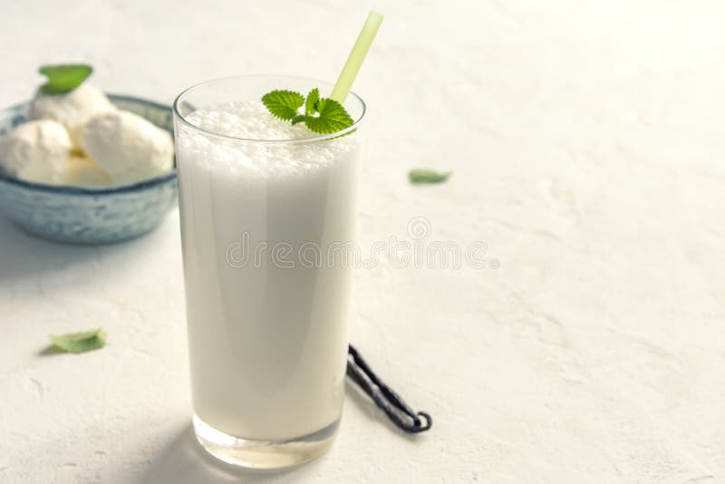 Vanilla Milk Shake