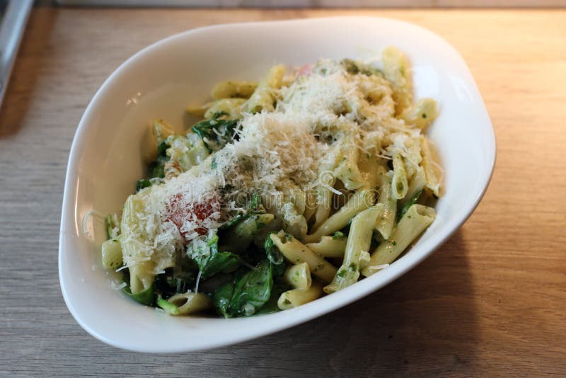 Vapiano`s Scampi e Spinaci Pasta with Penne