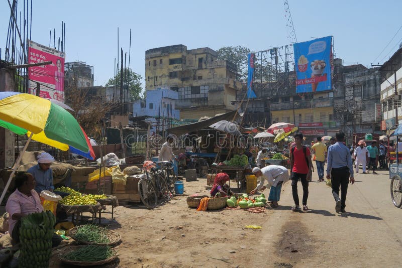 Market Street Scene in Varanasi, Uttar Pradesh with Colorful Umbrellas ...