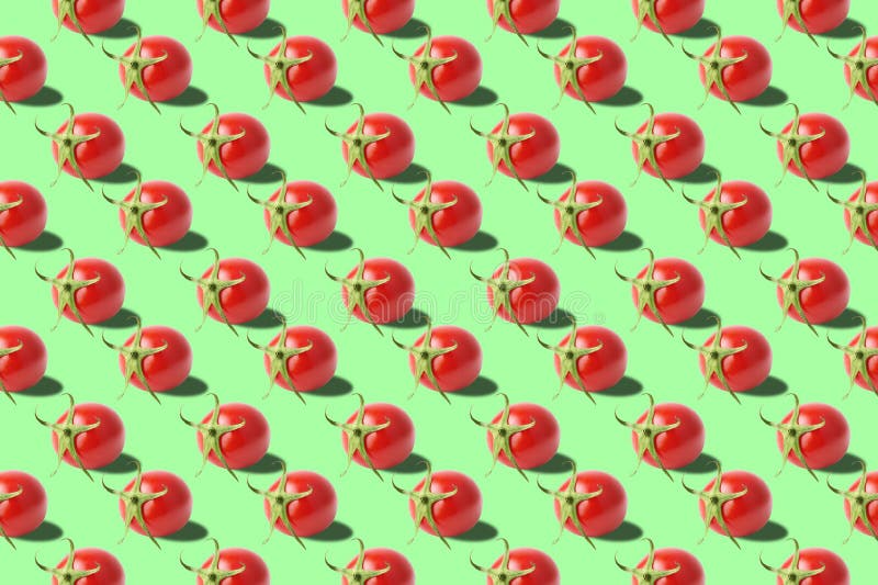 Variazione vivida di ortaggi freschi su fondo colorato immagine stock