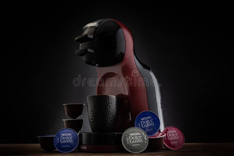 Nescafe Dolce Gusto Espresso Caffe Lungo Box Stock Photo - Download Image  Now - Coffee Maker, Coffee - Drink, Color Image - iStock