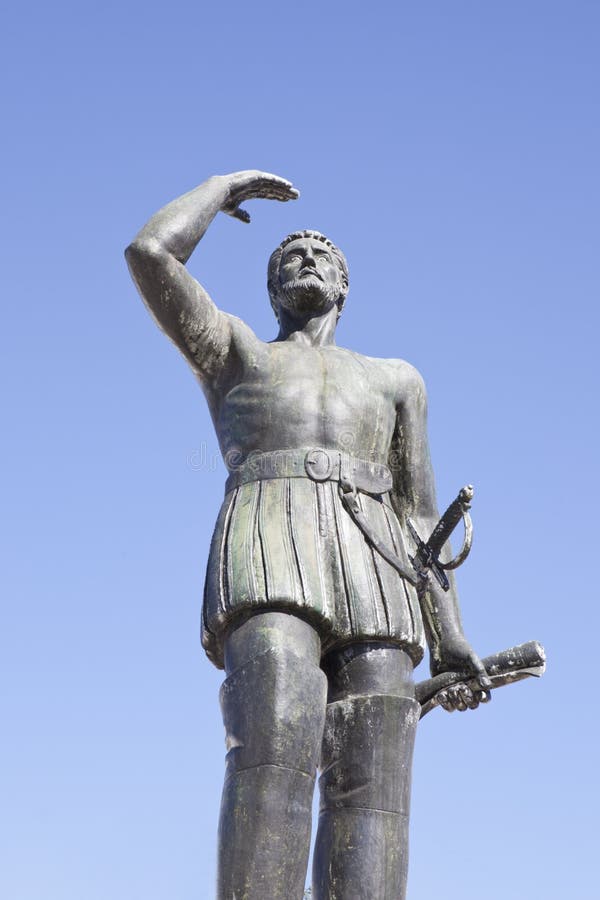 Vasco Nunez de Balboa statue, Jerez de los Caballeros, Spain. He was the discoverer of the Pacific Ocean. Vasco Nunez de Balboa statue, Jerez de los Caballeros, Spain. He was the discoverer of the Pacific Ocean