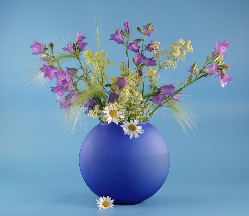 Vase with bouquet