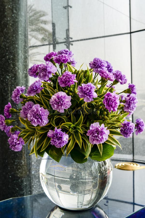 Vase with pink flowers