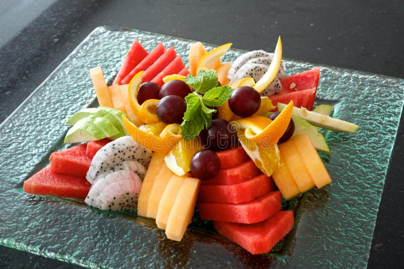 Vassoio della frutta immagini stock libere da diritti Vassoio della frutta immagini stock libere da diritti
