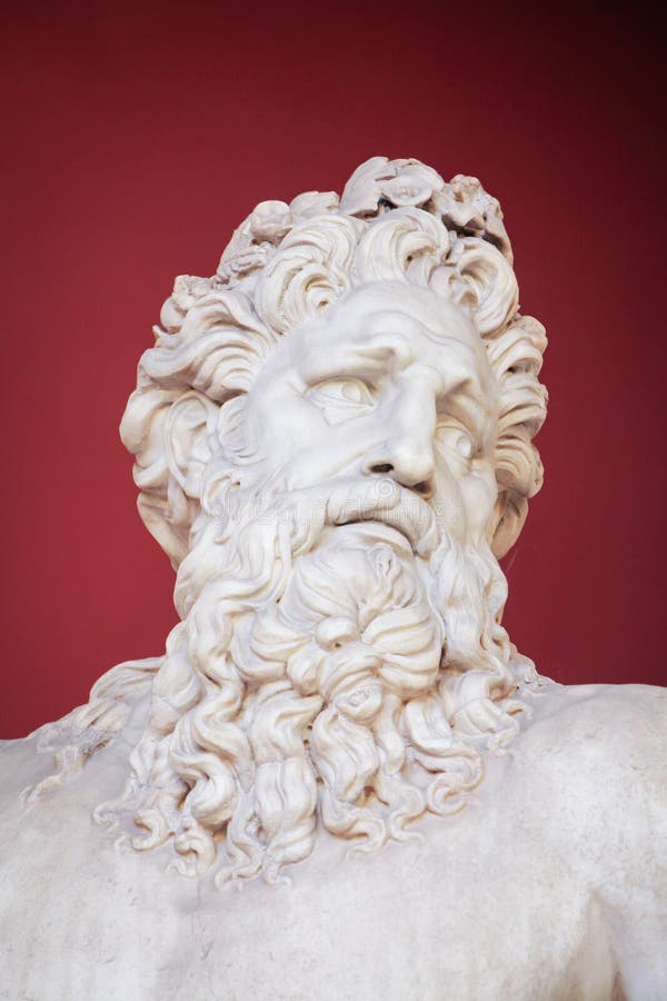 VATIKAAN - FEBRUARI 23, 2015: Oude mislukking van het iVatican Museum van Zeus in Rome stock foto VATIKAAN - FEBRUARI 23, 2015: Oude mislukking van het iVatican Museum van Zeus in Rome stock foto