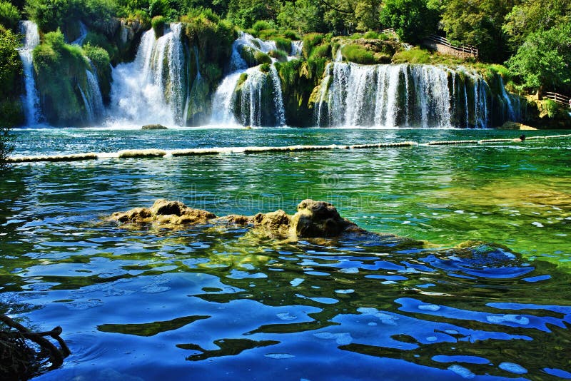 Vattenfall i den Krka nationalparken i Kroatien royaltyfria foton Vattenfall i den Krka nationalparken i Kroatien royaltyfria foton